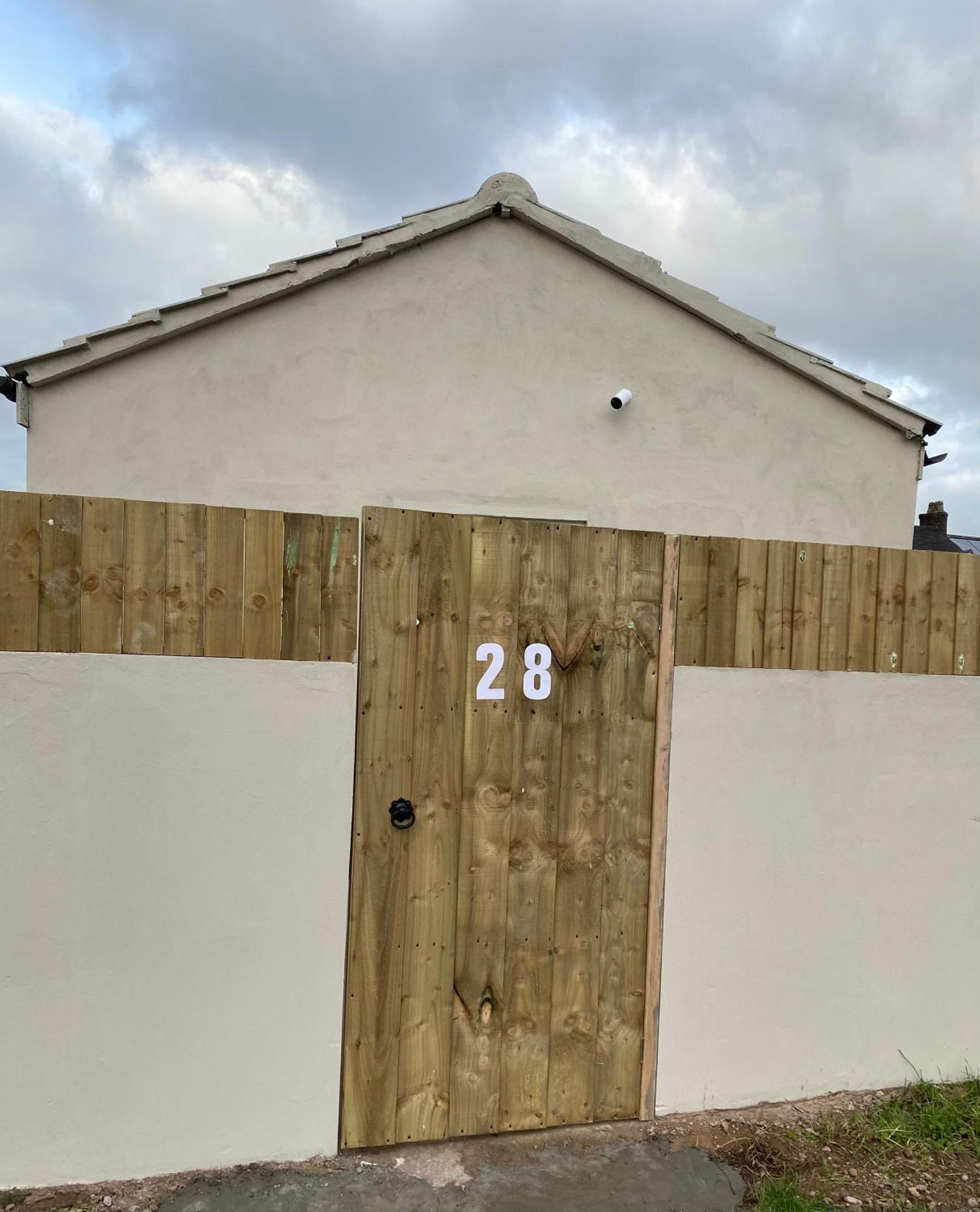 A Spacious Double Bed Studio Stoke-on-Trent 外观 照片